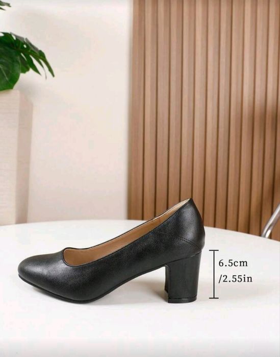 Нови кожени обувки на ток-33 номер