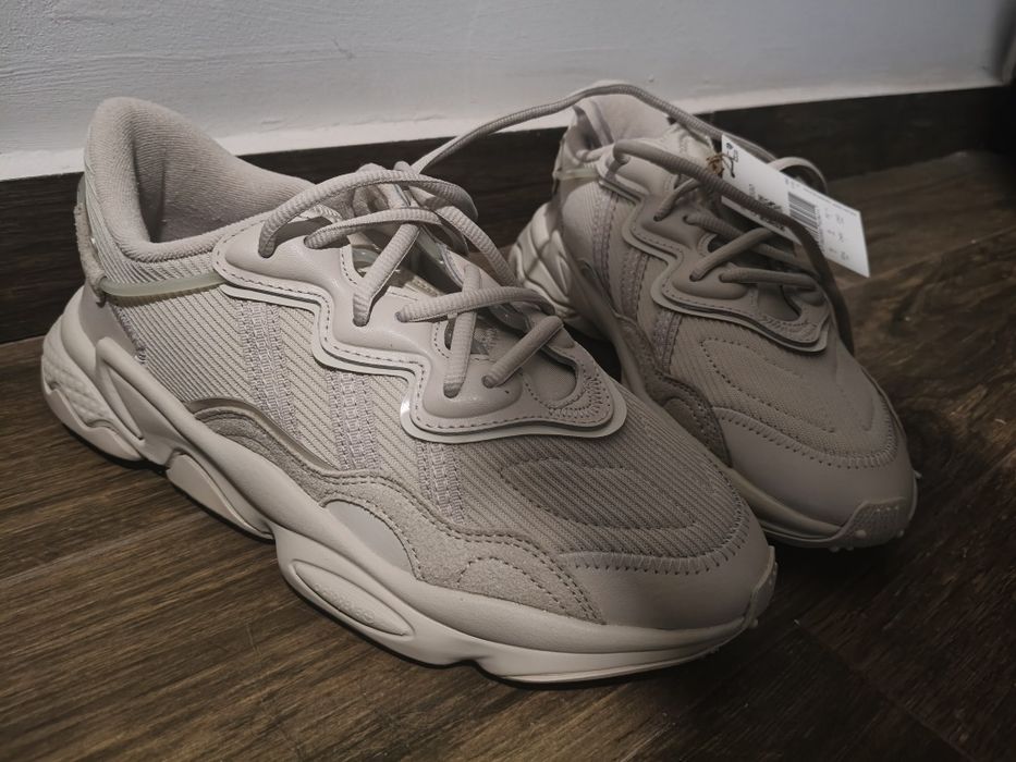 Vând addidasi ADDIDAS NOI
