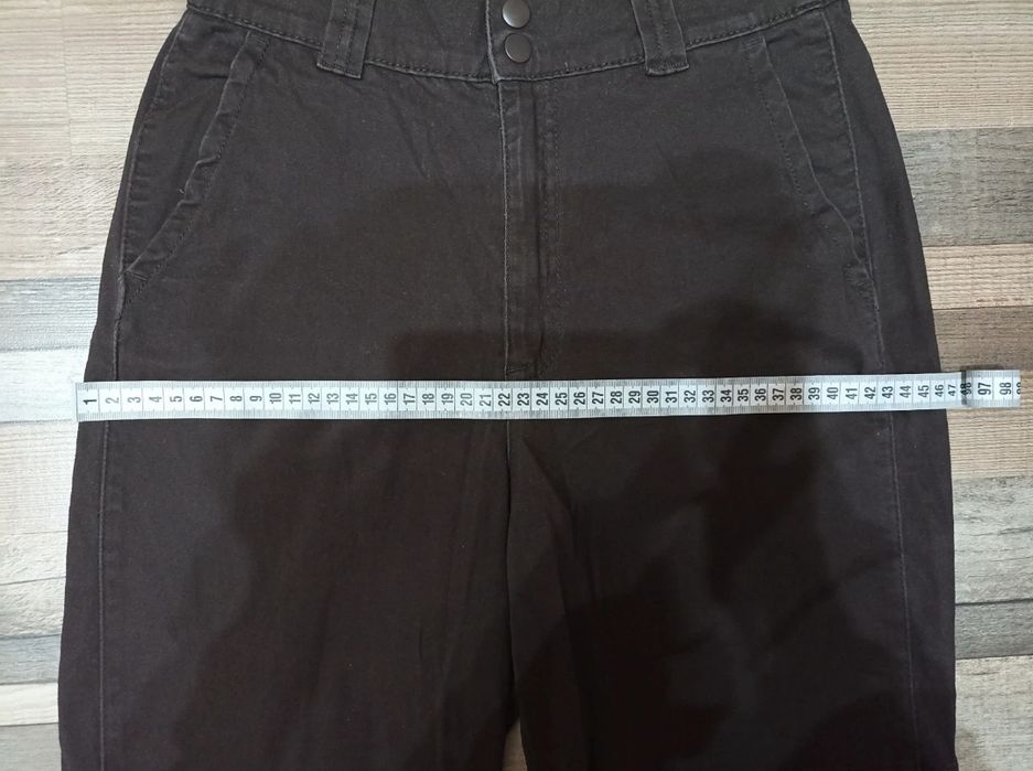 Pantaloni cargo House Brand