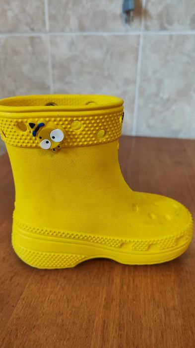 Резиновые сапоги Crocs  24 размер