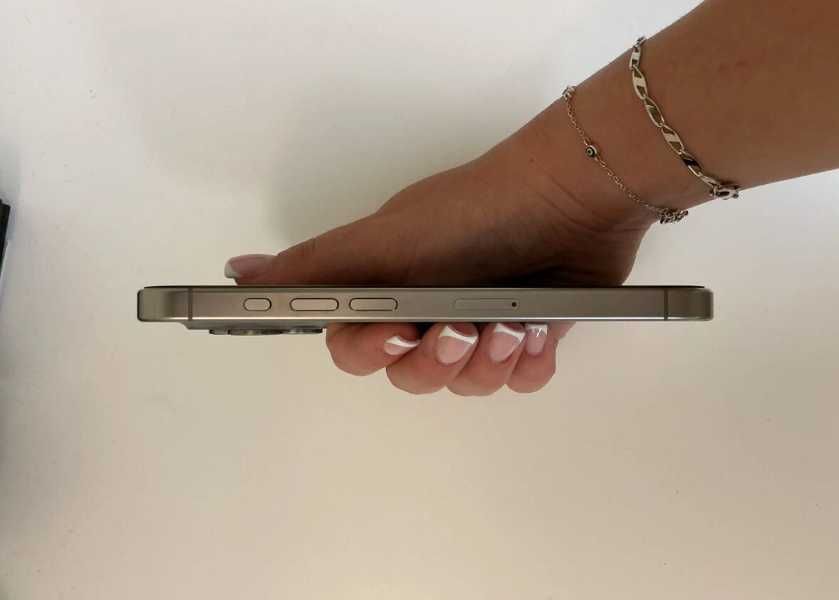 Apple iPhone 15 Pro 128GB Natural Titanium
