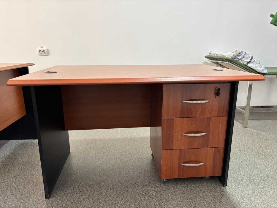 Стол, Тумба, Шкаф