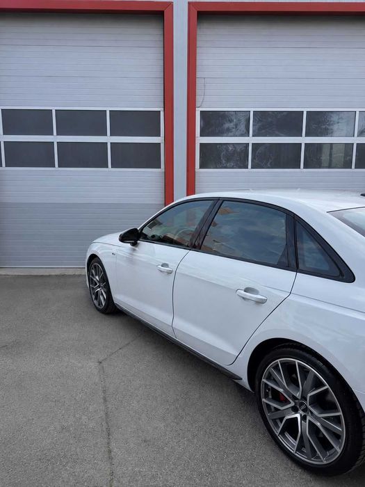Audi A4 45TFSI S-LINE+