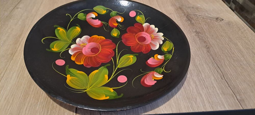 Хохлома.Ръчно рисувани авторски съдове.