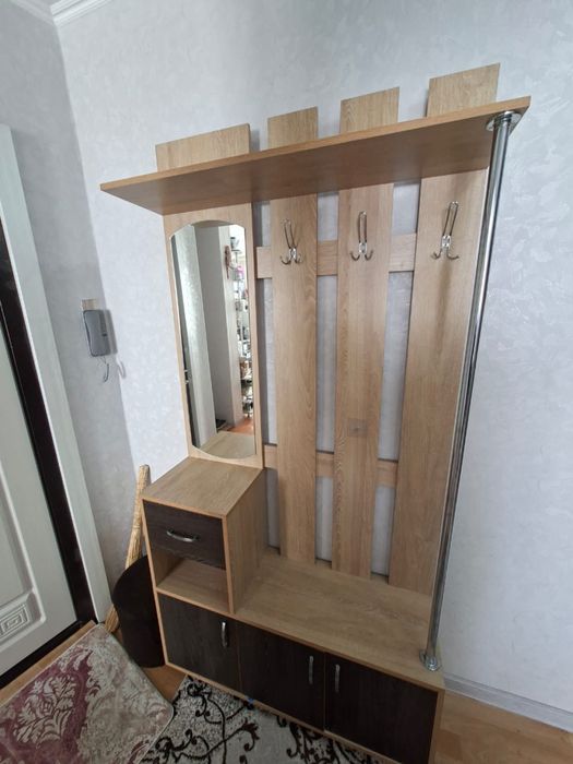 Продам шкаф для прихожей