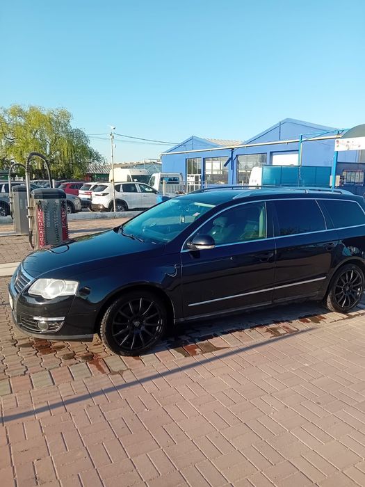 Vând Volkswagen Passat B6