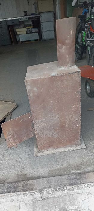 Продам металлическую печь.