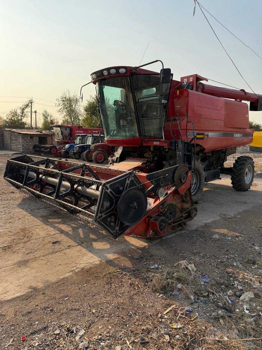 Зерноуборочный комбайн Case IH AF 4088 4WD
