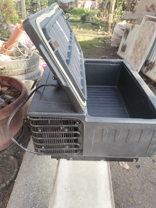 Фризер за камион, каравана и други.