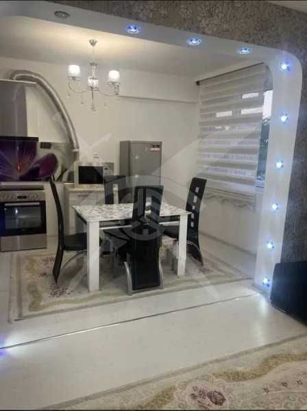 Дава се под наем Тристаен апартамент в Пловдив, Център - 110 кв.м за 613.02 € - Снимка #8