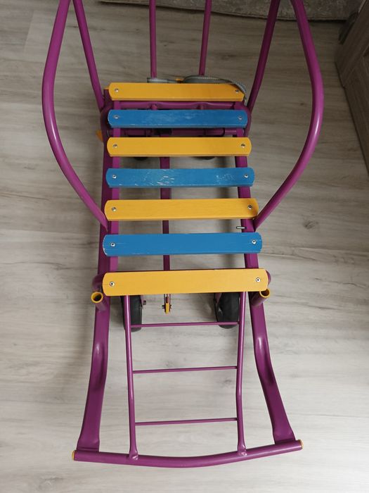 Продаю санки детские