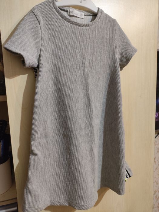 Продам Вещи на девочку