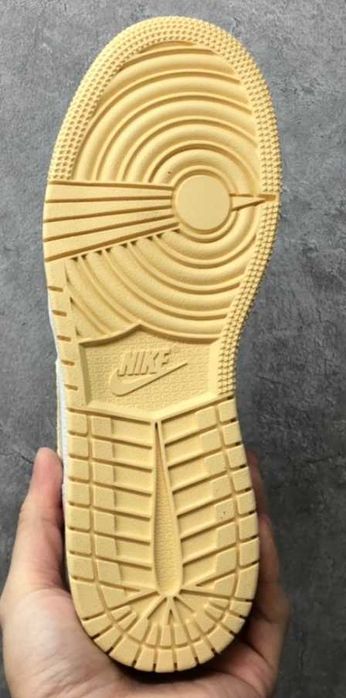 Дамски маратонки Nike Air Max Jordan low налични 39 номер