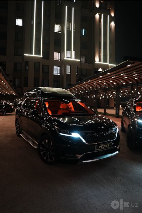 RENT A CAR ! Li 9 , Carnival Hi-Limousine . Velvet rent a car
