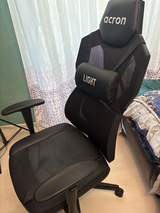 Игровое кресло.