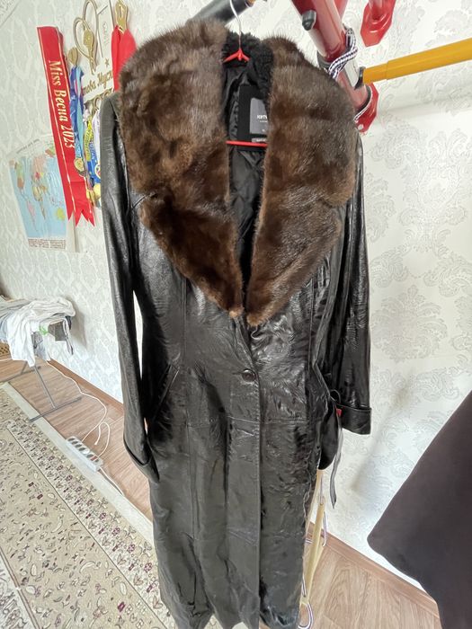 Продам пальто норка 40000