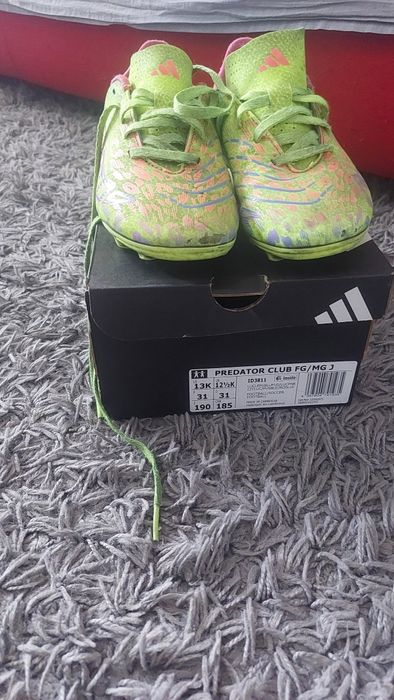 Ghete fotbal copii Predator