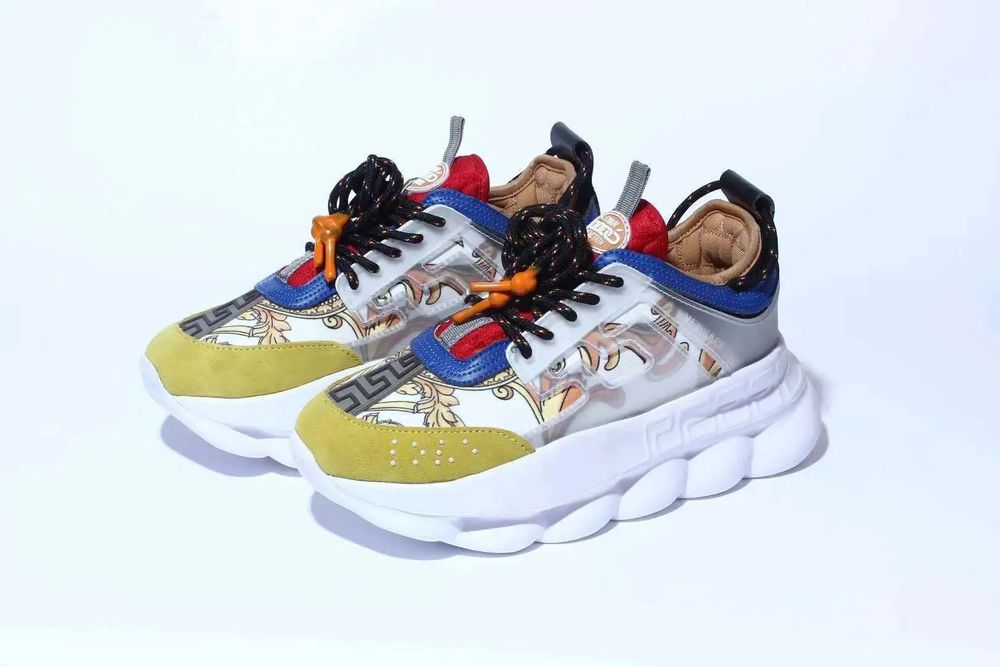 Versace chain reaction