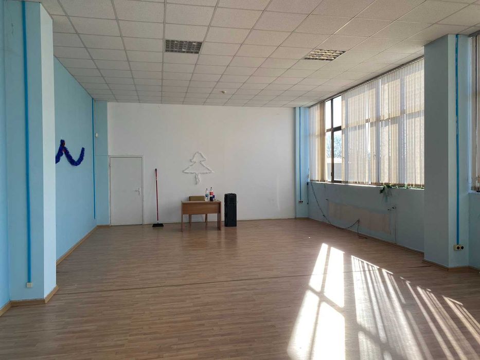 Продава се Промишлена сграда в Баня - 1420 кв.м за 1078 €/кв.м - Снимка #8