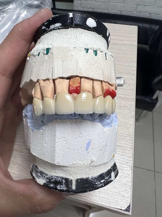 Зубной техник