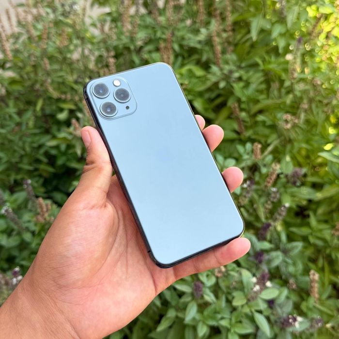 IPhone 11 Pro ZA/A region 2 sim