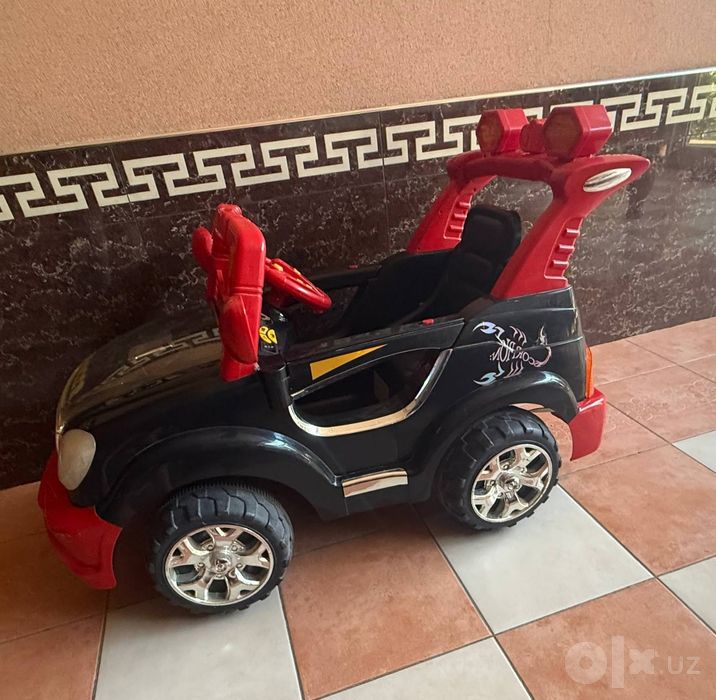 Bolalar pultli mashinasi narxini kelishamiz hamma narsasi bor