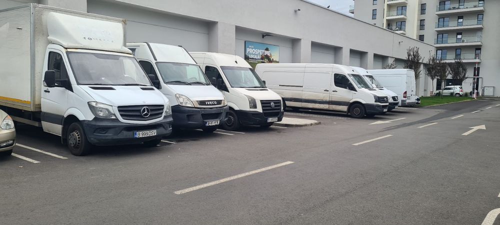 Duba de inchiriat cu sofer