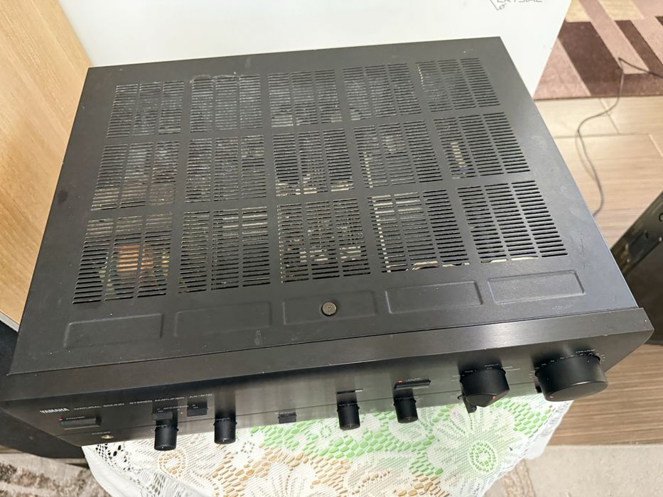 Yamaha AX-570 Стерео усилвател