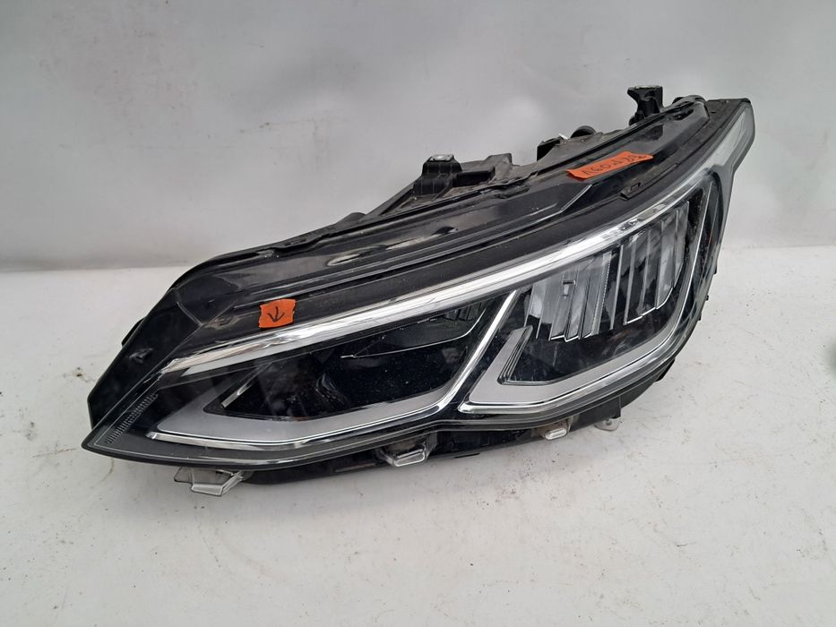 Фар Vw Golf 8 лав