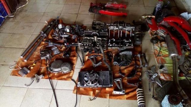 Сузуки Бандит на части Suzuki bandit