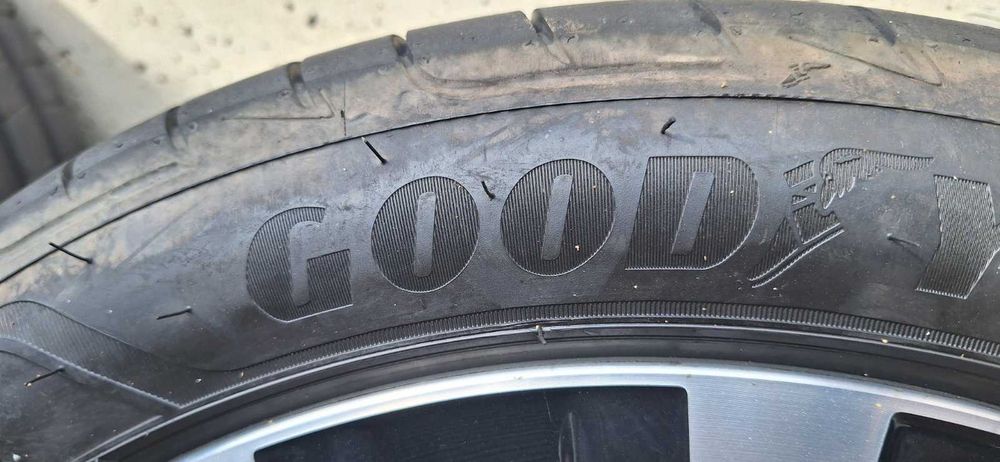 ДЖАНТИ OT W213 , ГУМИТЕ СА GOOD YEAR EAGLE run flate 225/45/18''