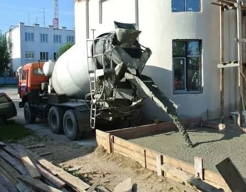 Заливаем фундамент бетон