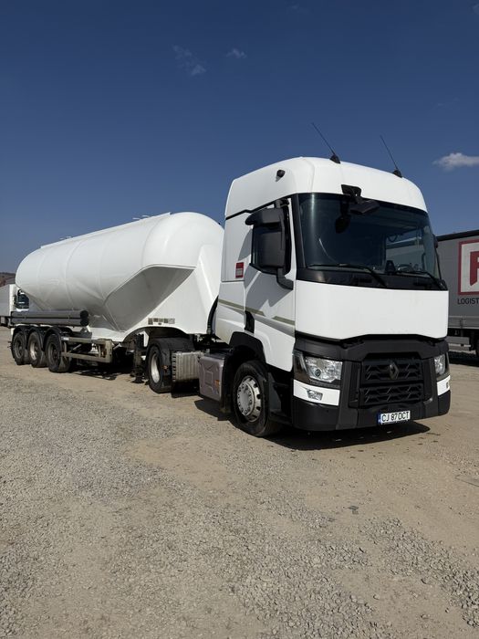 Vand ansamblu cimentruc ( cap tractor + cisterna)