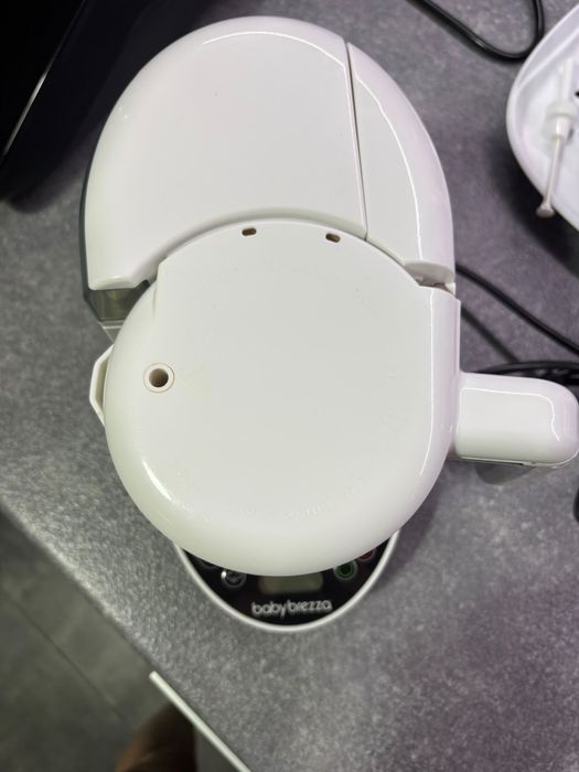 Baby Brezza One Step Food Maker Deluxe – aparat preparare mâncare bebeluși