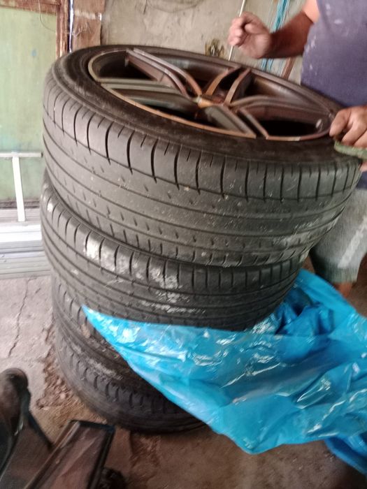 Jante cu tot cu cauciucuri