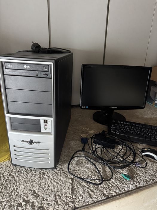 Компютър 4GB RAM