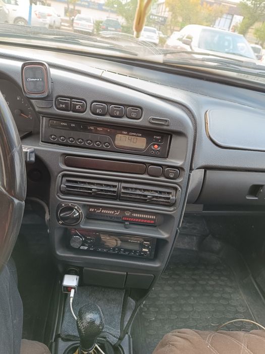 Продам срочно машыну