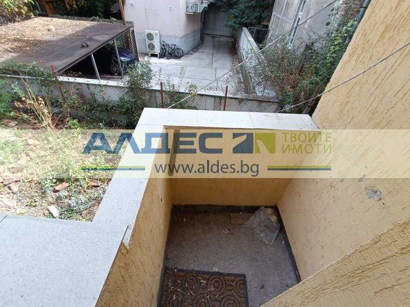 Продава се Тристаен апартамент в София, Център - 55 кв.м за 4521 €/кв.м - Снимка #5