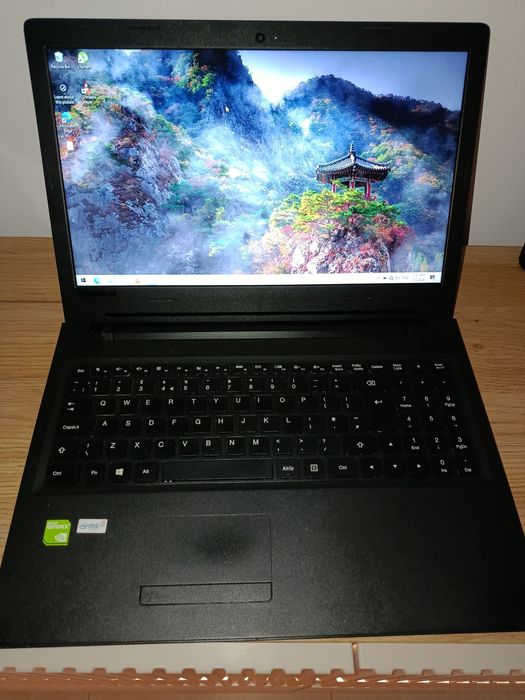 Laptop Lenovo IdeaPad 100-15IBD cu procesor Intel® Core™ i5-4288U 2.60