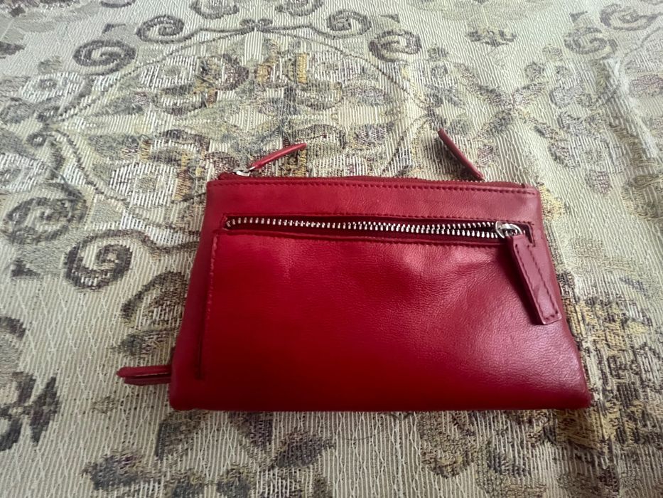 Дамско портмоне в цвят бордо