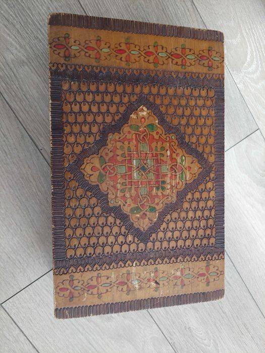 Кутии с народни мотиви