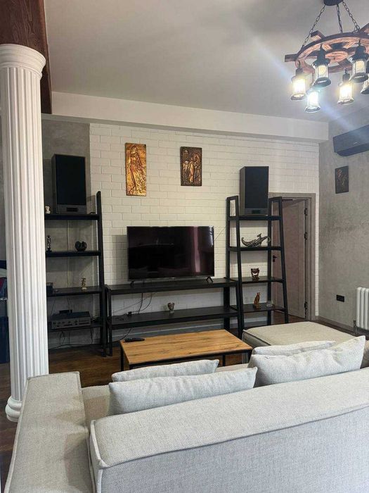 Продается 4 комнатная квартира