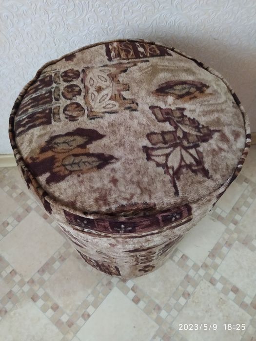 Продам пуфик Новый