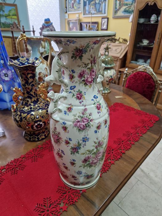 Уникална изключително красива антикварна белгийска порцеланова ваза
