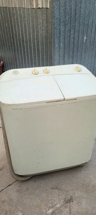 Продам стиральную машину