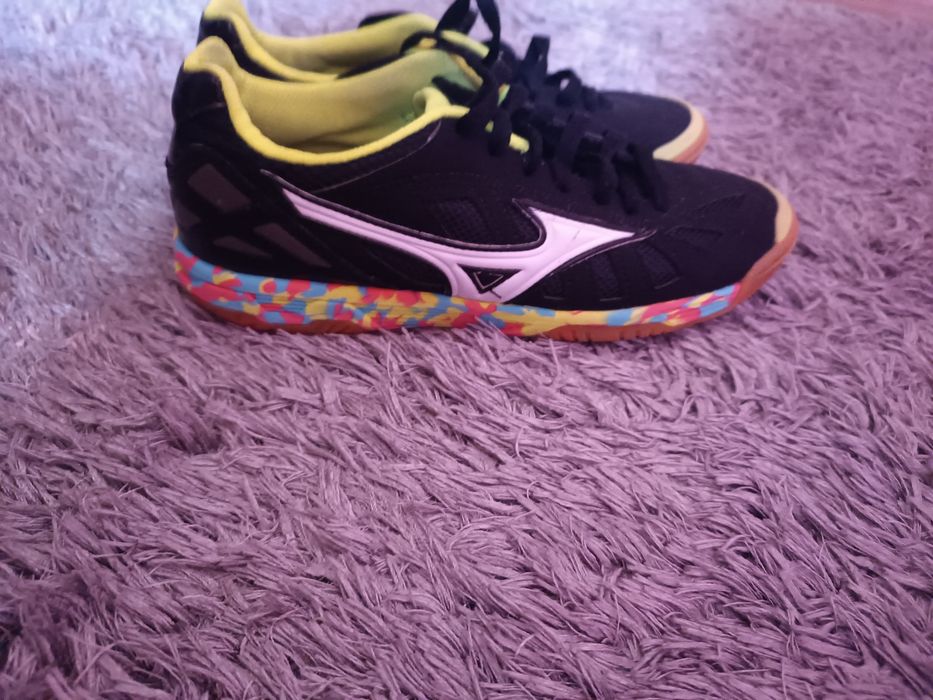 Маратонки mizuno