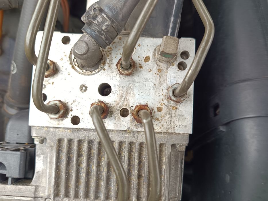 Мерцедес е270 w211