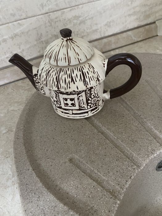 Продам керамический чайник
