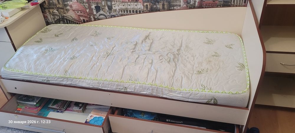 Продам детскую мебель