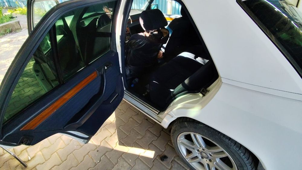 Мерседес mercedes benz e300